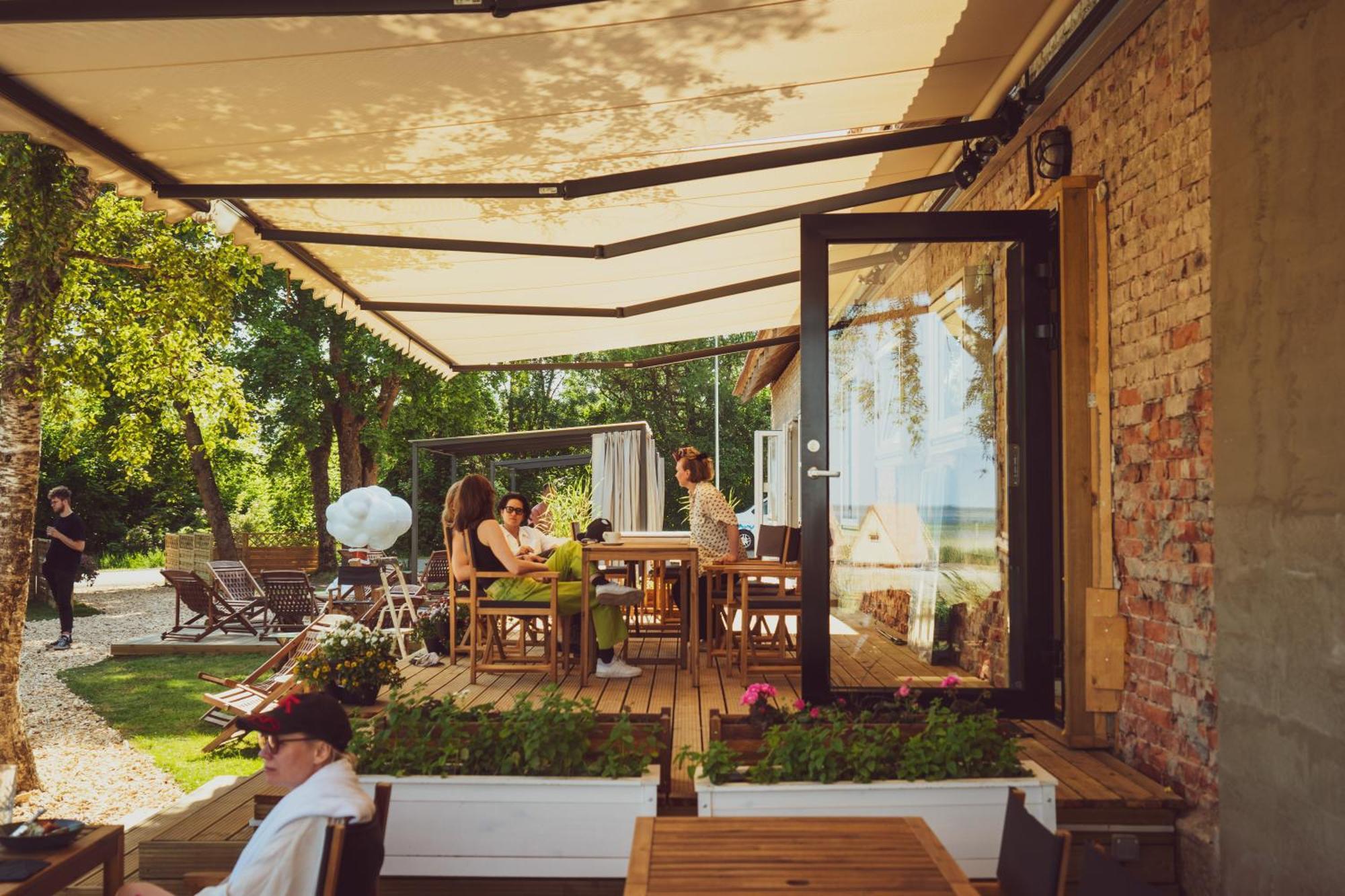 ホテル Mia Glamping Orissaare エクステリア 写真