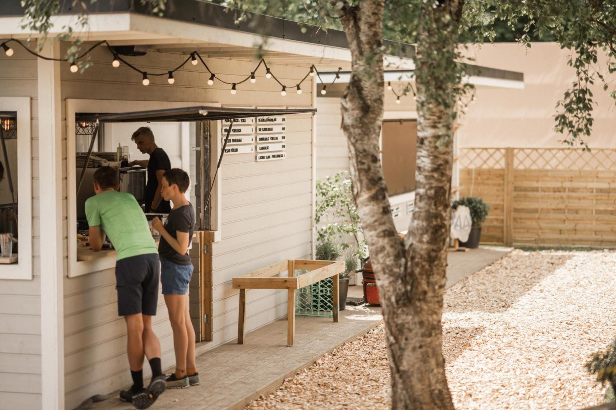 ホテル Mia Glamping Orissaare エクステリア 写真