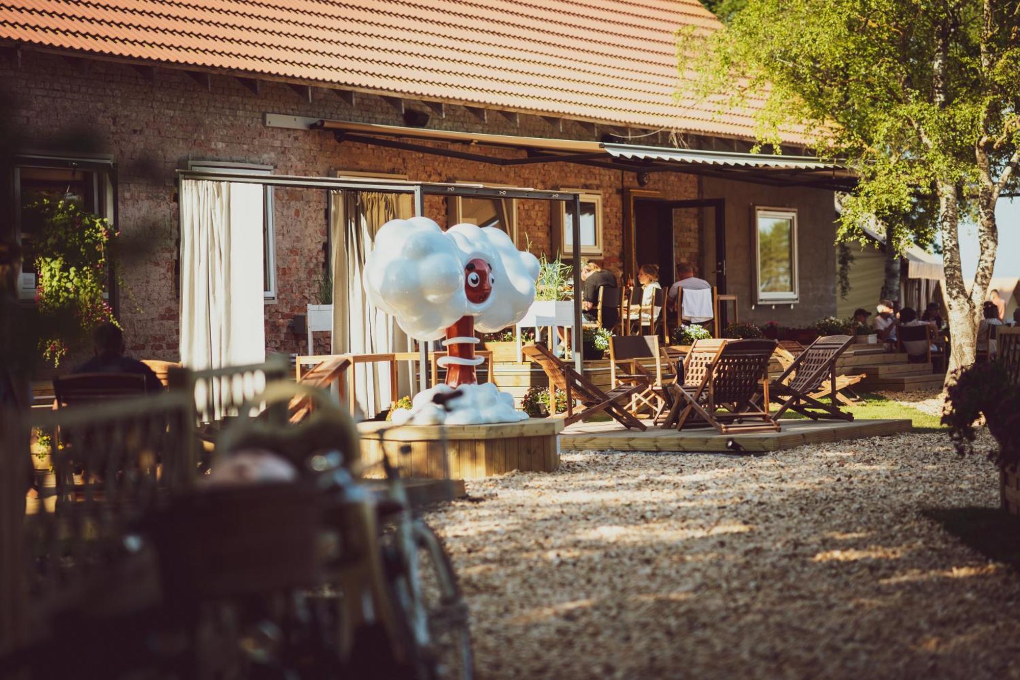 ホテル Mia Glamping Orissaare エクステリア 写真